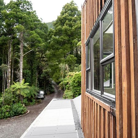 Te Nikau Retreat Villa Punakaiki Room photo