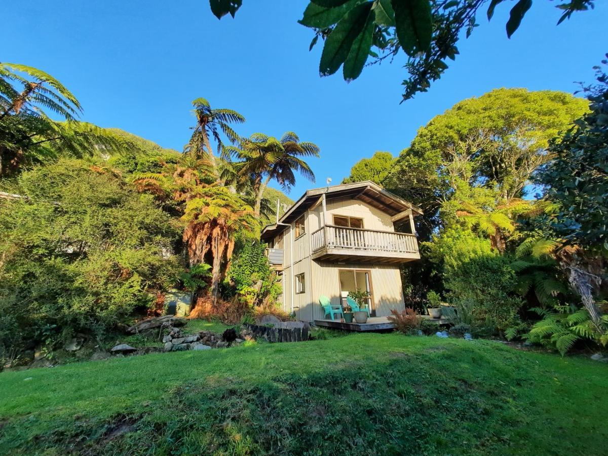 Te Nikau Retreat Villa Punakaiki Exterior photo